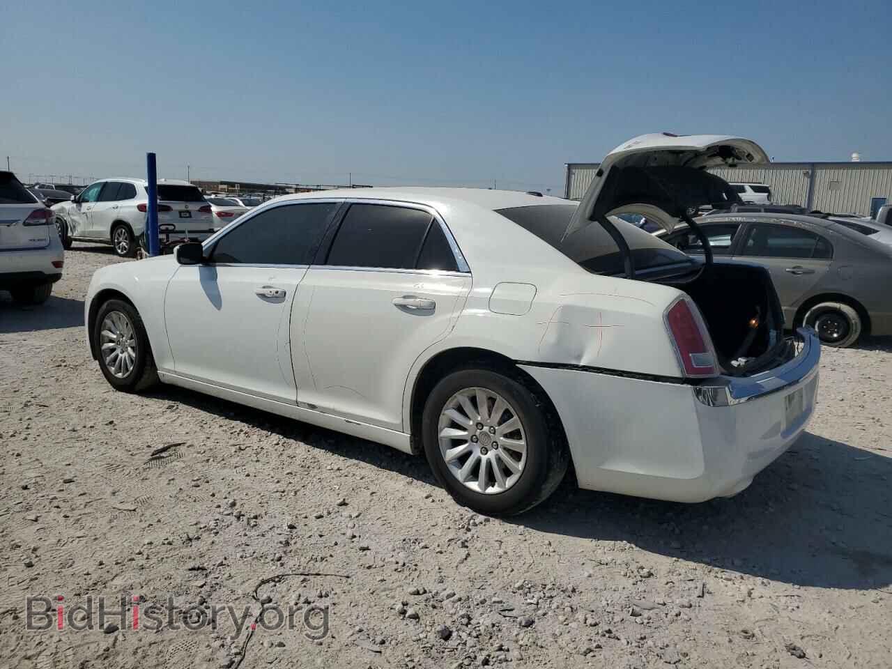 2013 CHRYSLER 300 - VIN: 2C3CCAAG3DH589346 - Фото 2