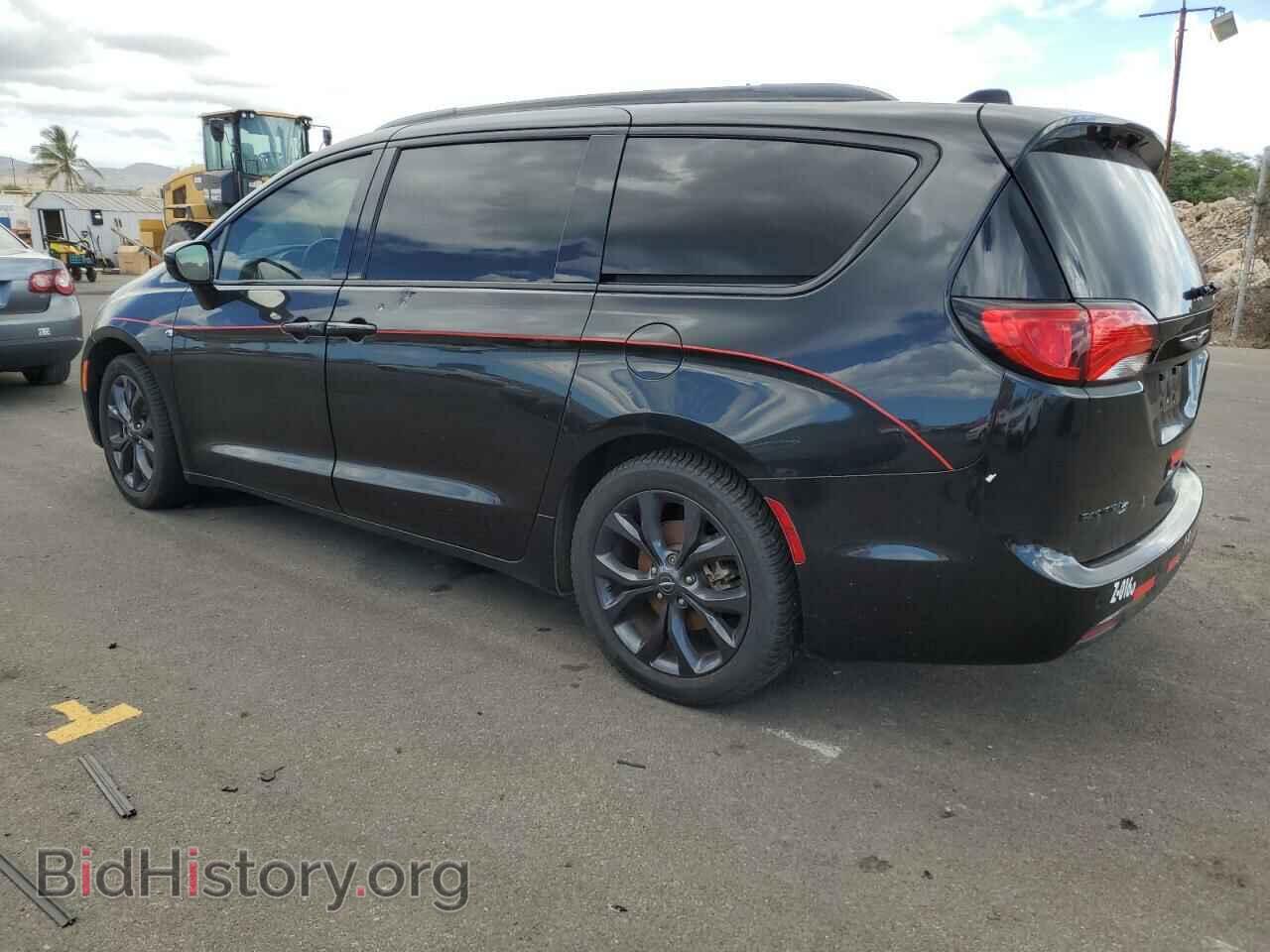 2019 CHRYSLER PACIFICA - VIN: 2C4RC1BGXKR567355 - Фото 2