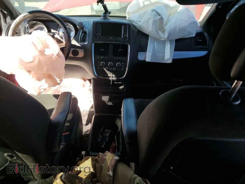 2015 Dodge CARAVAN (VIN 2C4RDGBG6FR668771) — photo 8 of 13