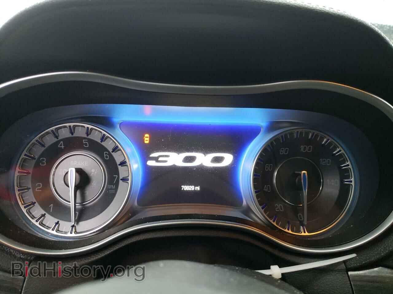 2016 CHRYSLER 300 - VIN: 2C3CCAAG9GH295681 - Фото 9