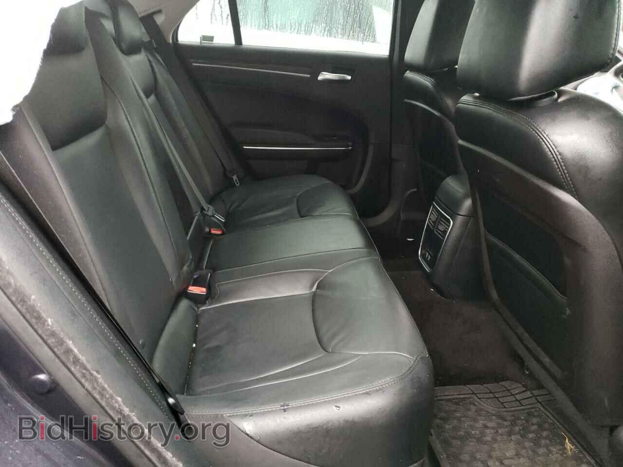 2016 CHRYSLER 300 - VIN: 2C3CCAAG9GH295681 - Фото 10