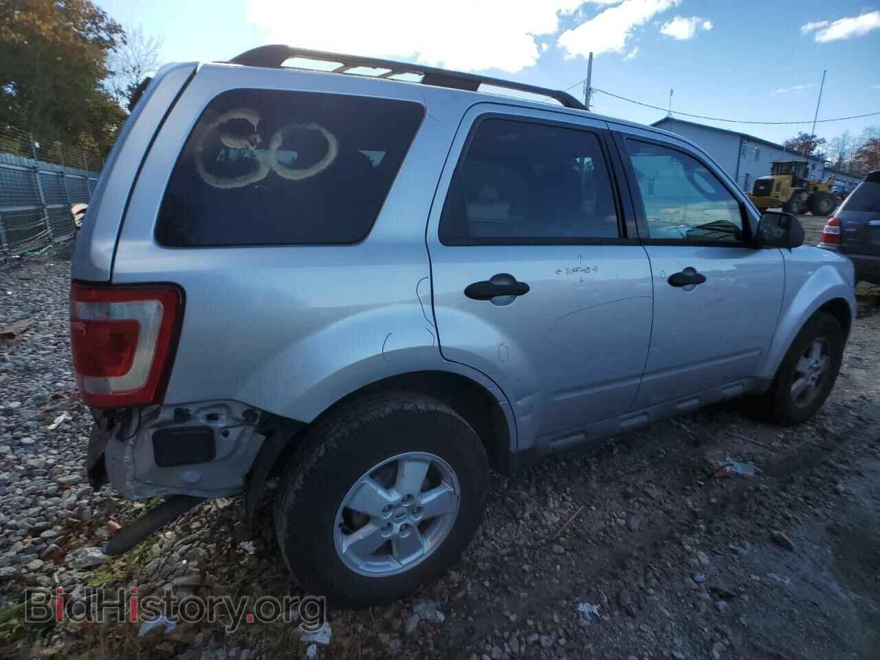 2010 FORD ESCAPE - VIN: 1FMCU9D70AKB21867 - Фото 3