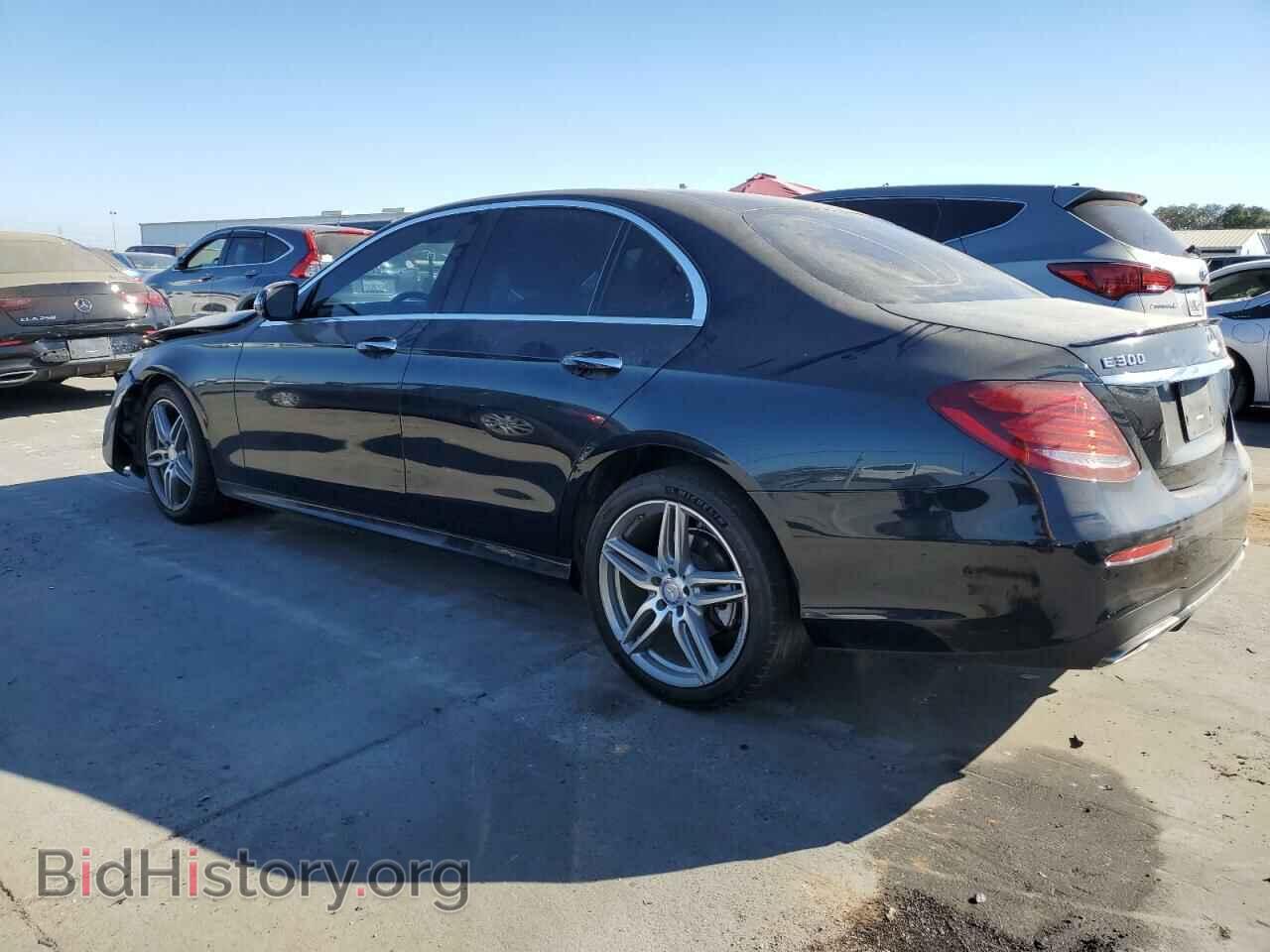 2017 MERCEDES-BENZ E-CLASS - VIN: WDDZF4JBXHA128917 - Фото 2