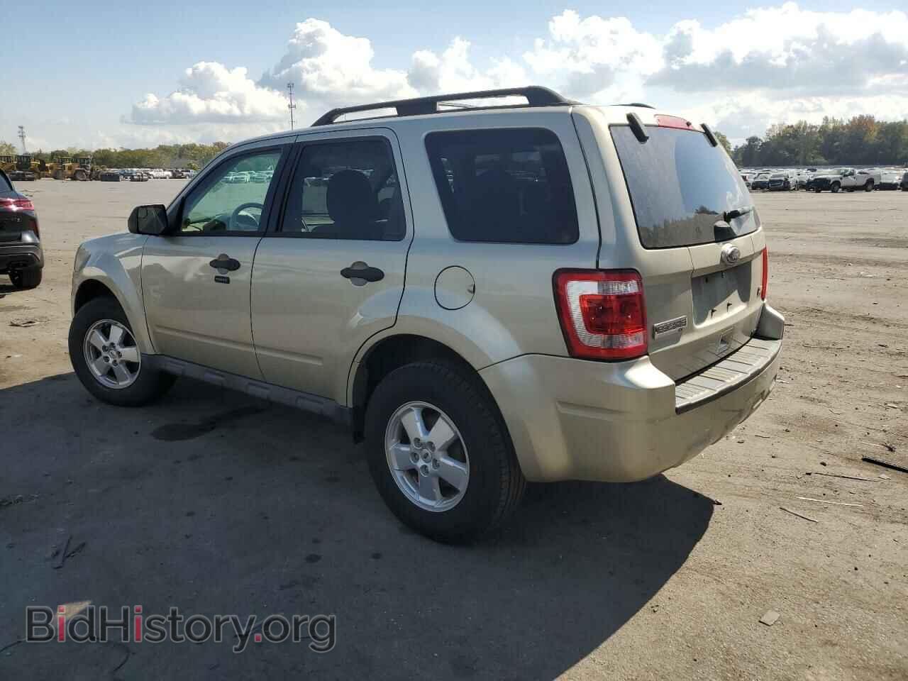 2012 FORD ESCAPE - VIN: 1FMCU9DG9CKB74943 - Фото 2