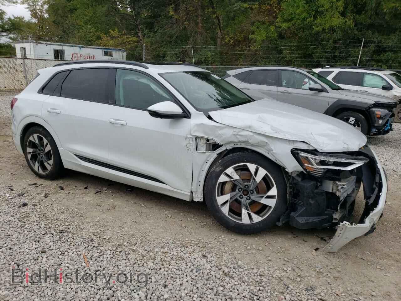 2022 AUDI E-TRON - VIN: WA1AAAGE7NB007722 - Photo 4