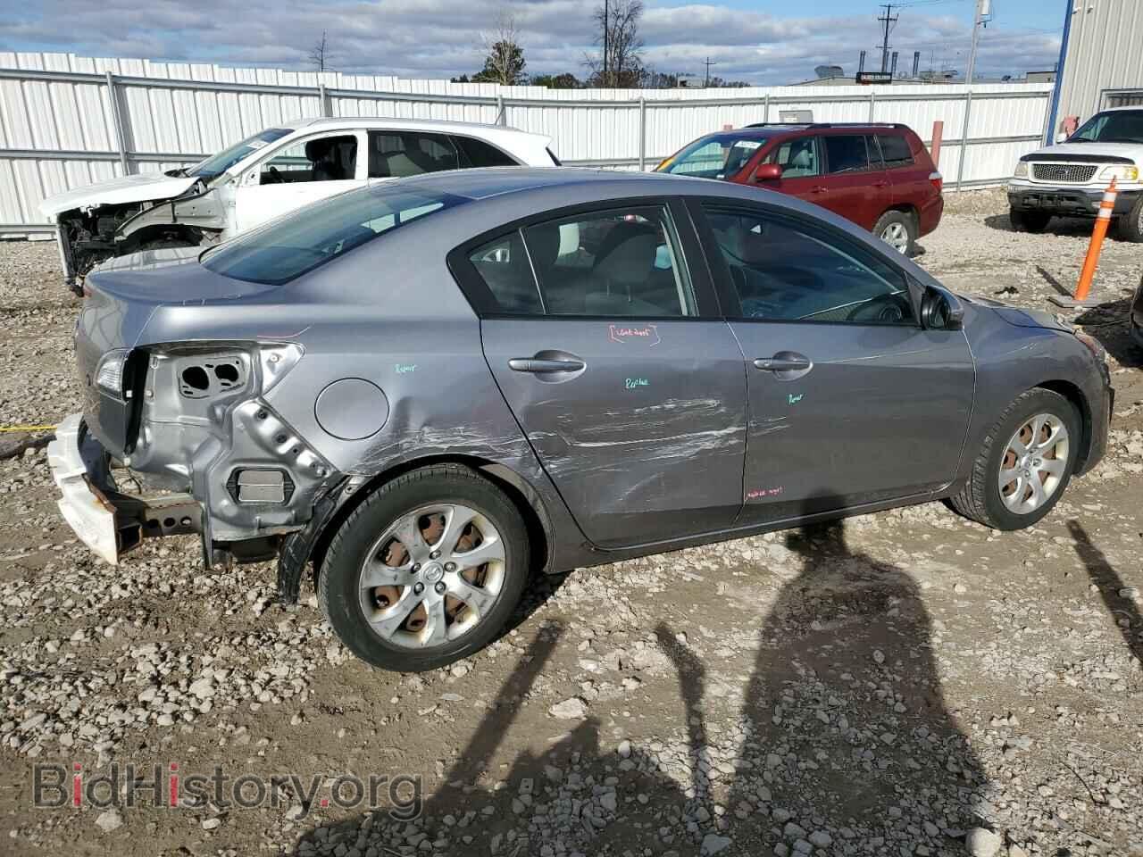 2011 MAZDA 3 - VIN: JM1BL1UF5B1473653 - Фото 3