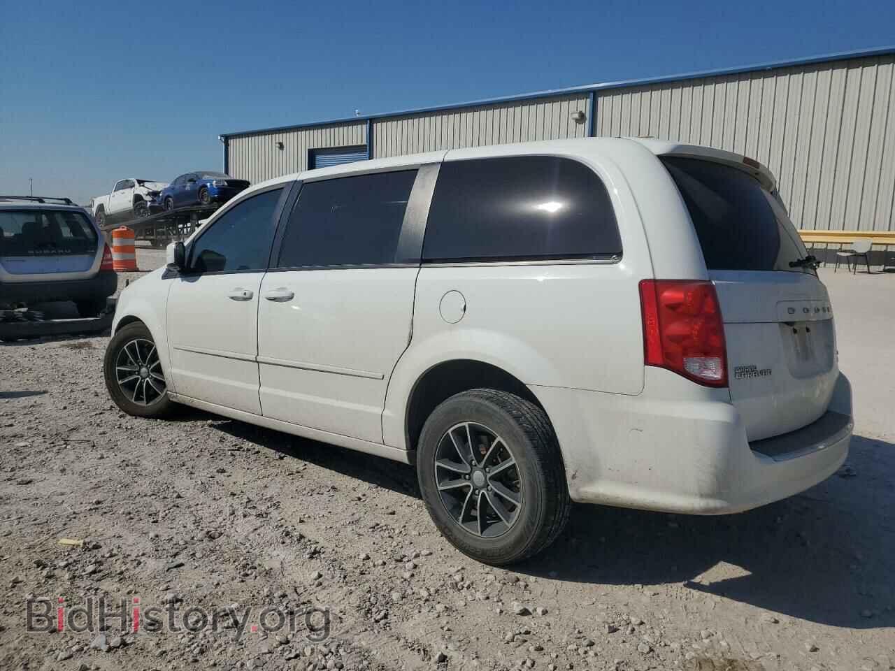 2017 DODGE CARAVAN - VIN: 2C4RDGEG9HR740092 - Photo 2