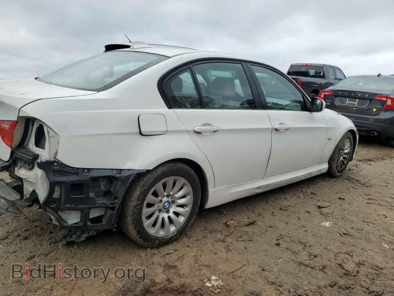 2009 BMW 3 SERIES - VIN: WBAPH57599NL77722 - Фото 3