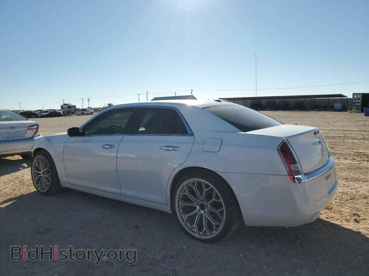 2012 CHRYSLER 300 - VIN: 2C3CCACG0CH204191 - Photo 2
