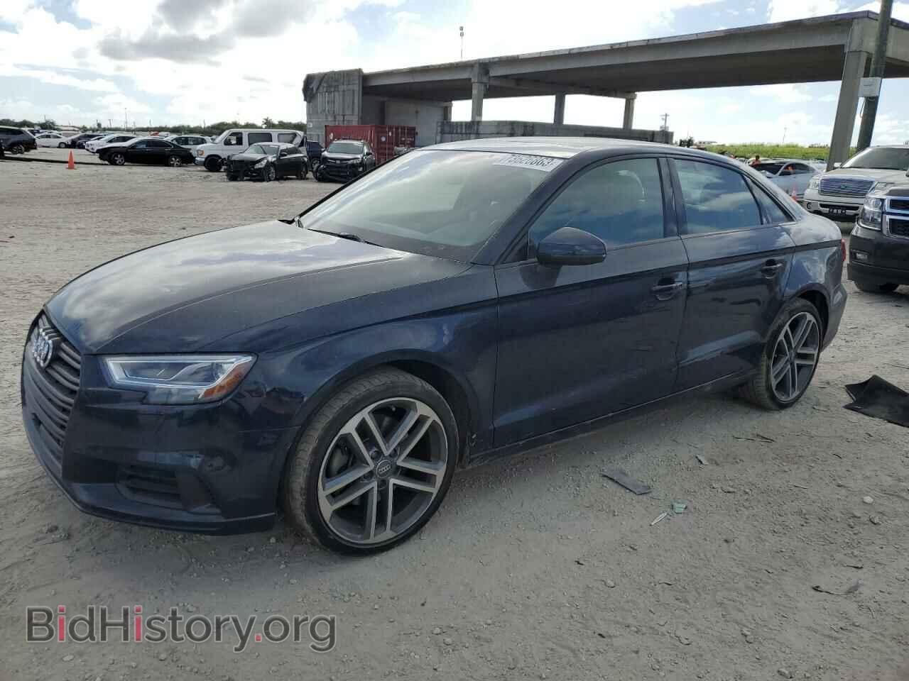 Photo WAUCUGFF8LA101532 - AUDI A3 2020