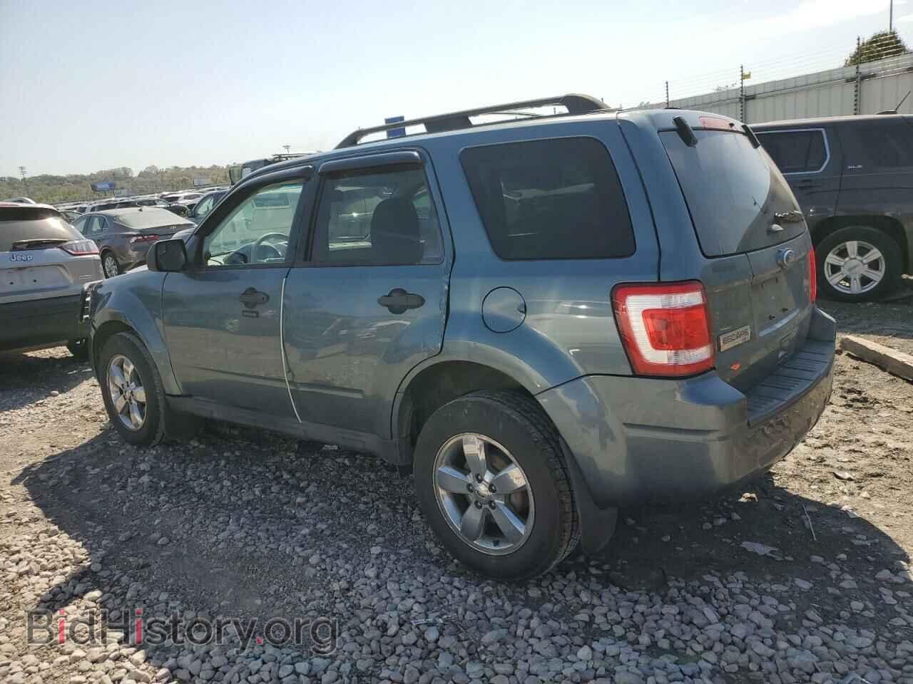 2011 FORD ESCAPE - VIN: 1FMCU9DG0BKB45099 - Фото 2