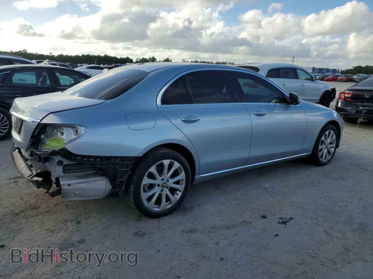 2018 MERCEDES-BENZ E-CLASS - VIN: WDDZF4JB3JA405414 - Фото 3