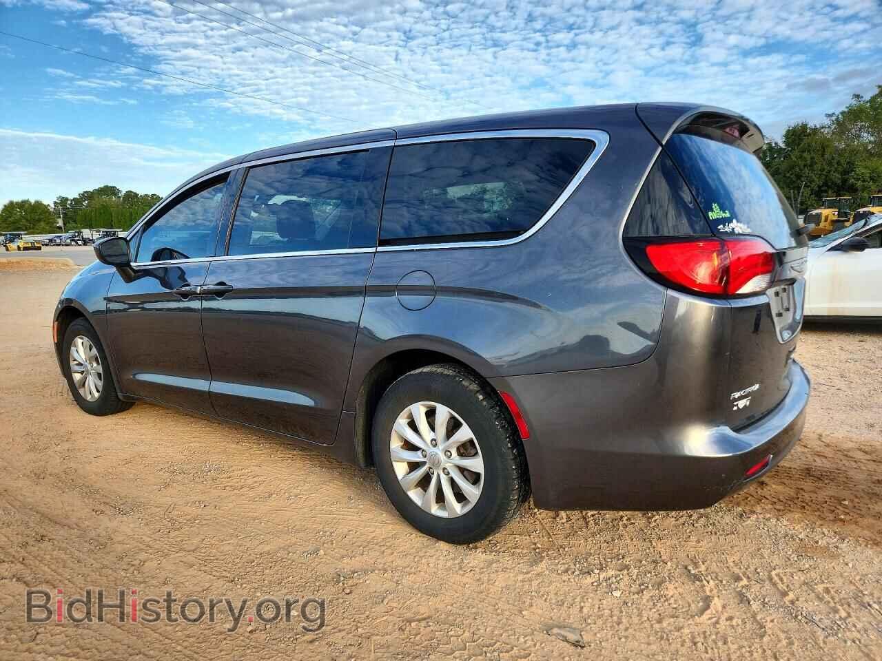 2017 CHRYSLER PACIFICA - VIN: 2C4RC1DG5HR744948 - Photo 2