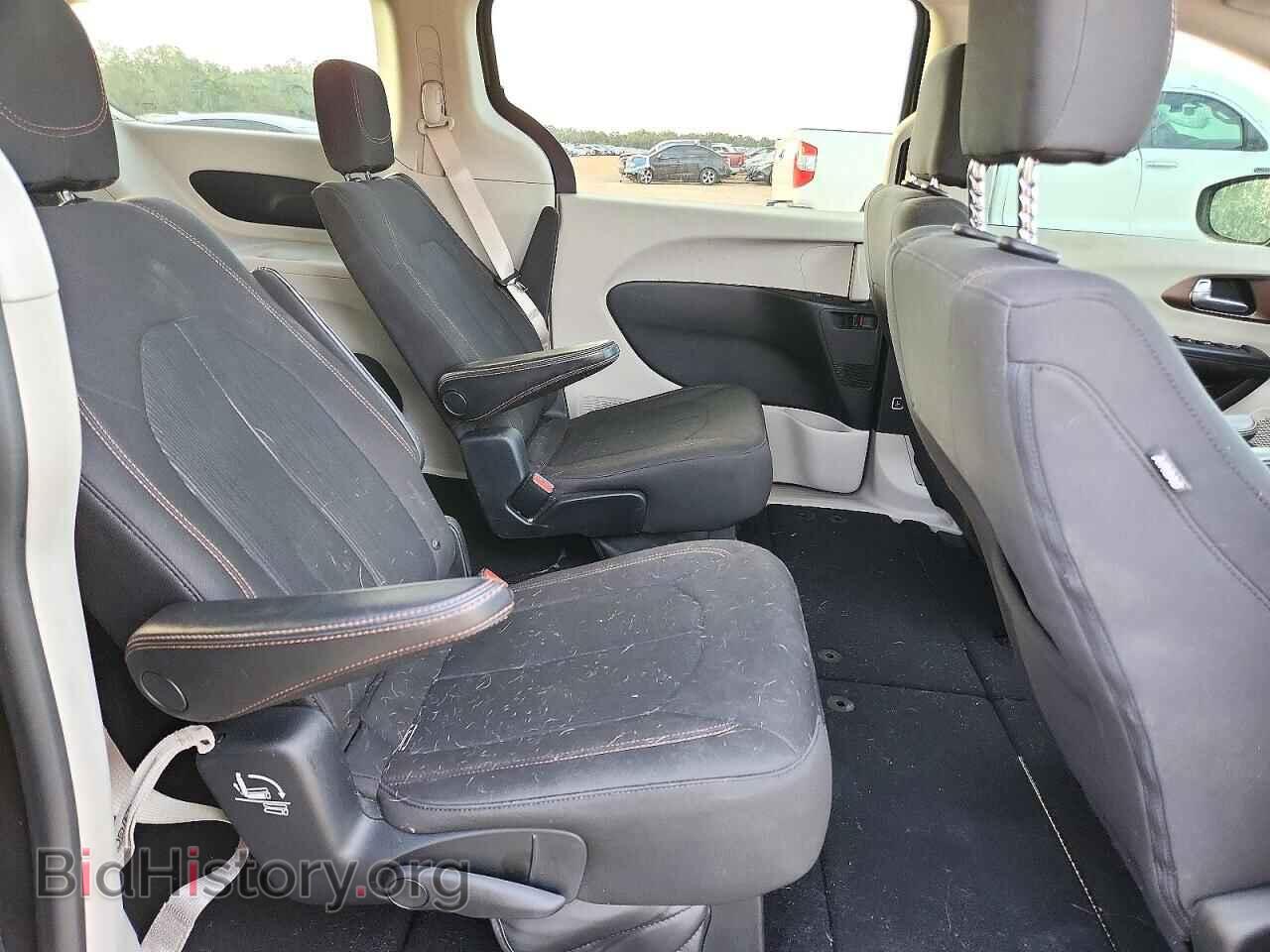 2017 CHRYSLER PACIFICA - VIN: 2C4RC1DG5HR744948 - Photo 11