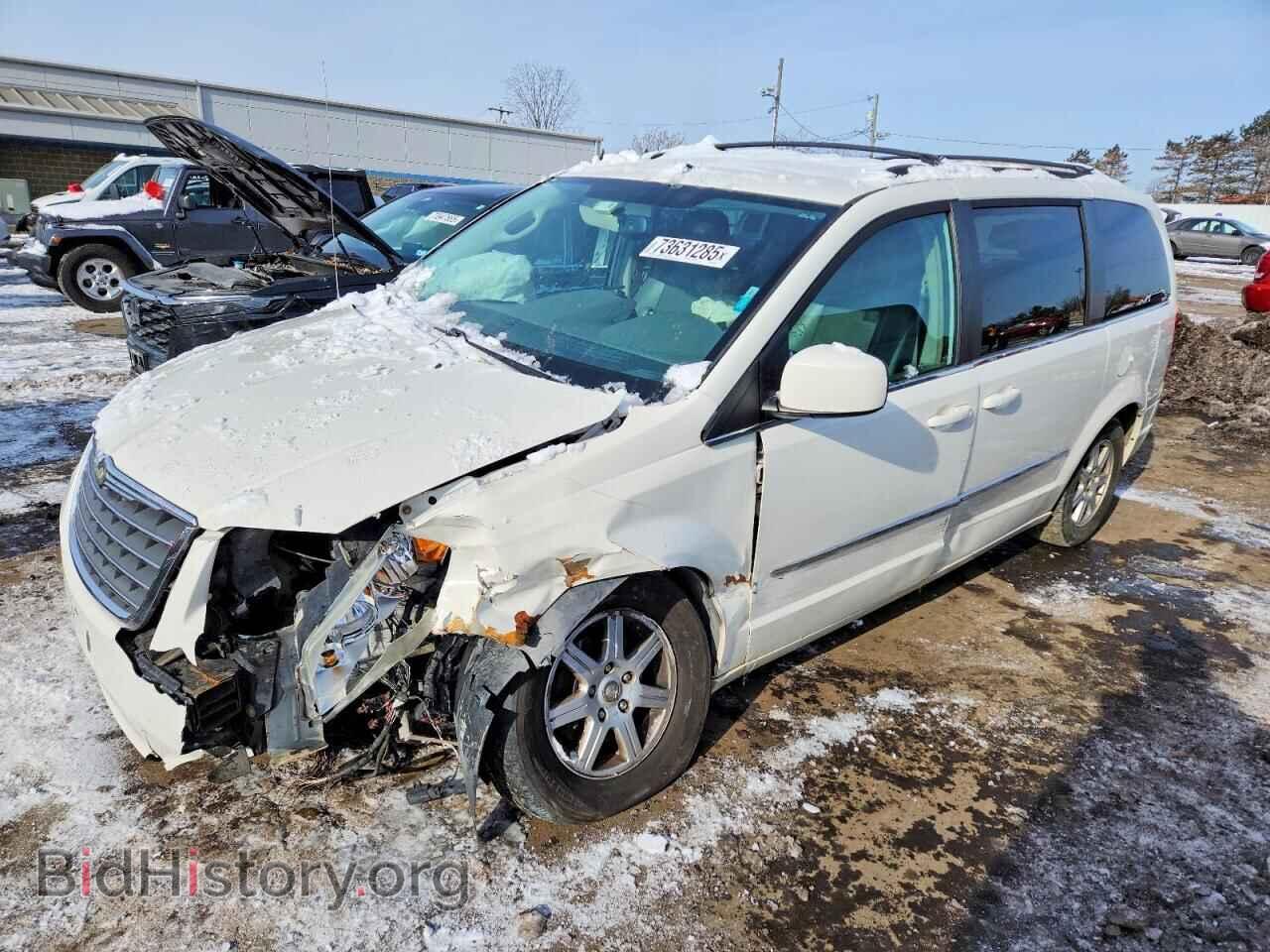 Photo 2A4RR5D17AR164103 - CHRYSLER MINIVAN 2010