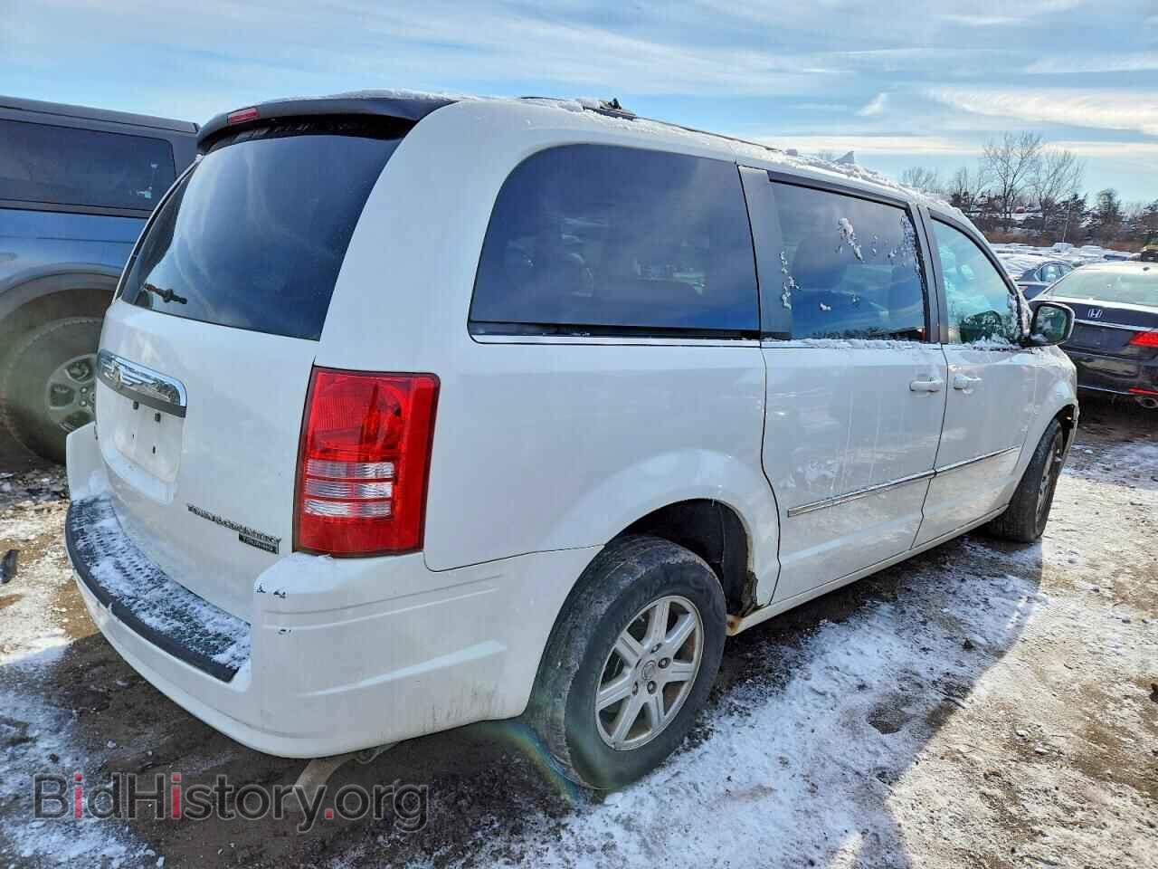 2010 CHRYSLER MINIVAN - VIN: 2A4RR5D17AR164103 - Фото 3