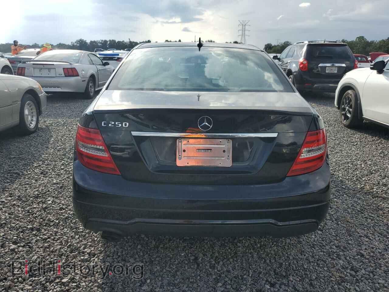 2014 MERCEDES-BENZ C-CLASS - VIN: WDDGF4HB1EA945749 - Фото 6