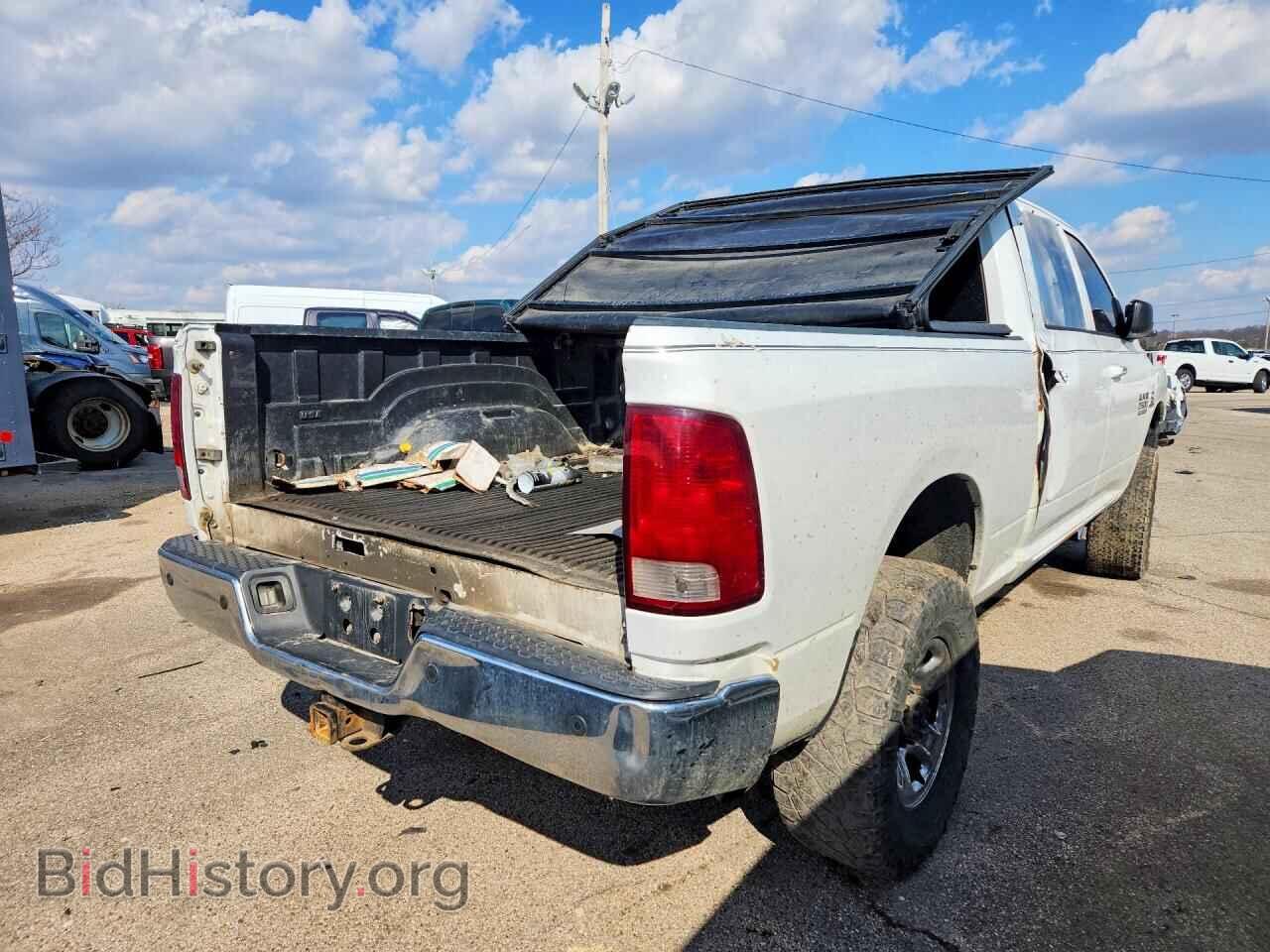 2017 RAM All Models - VIN: 3C6UR5DL7HG725344 - Photo 3