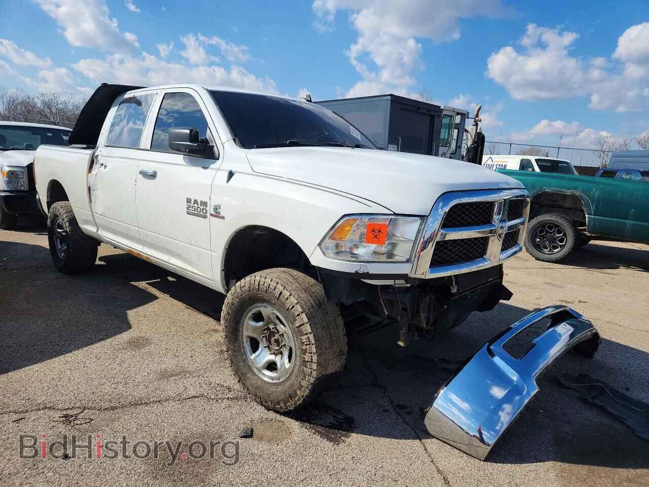 2017 RAM All Models - VIN: 3C6UR5DL7HG725344 - Photo 4