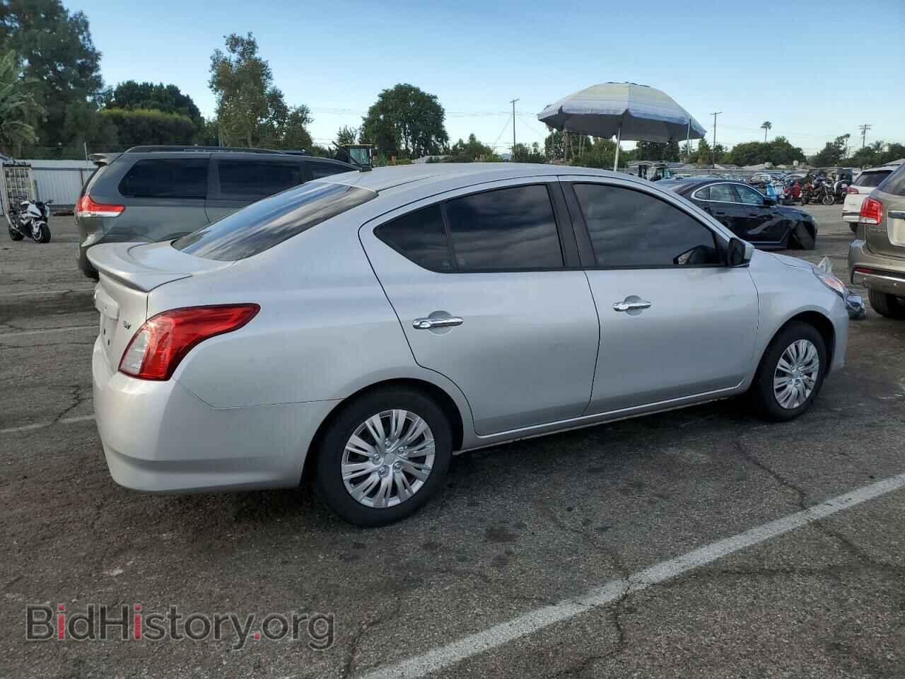 2017 NISSAN VERSA - VIN: 3N1CN7AP2HK409840 - Фото 3