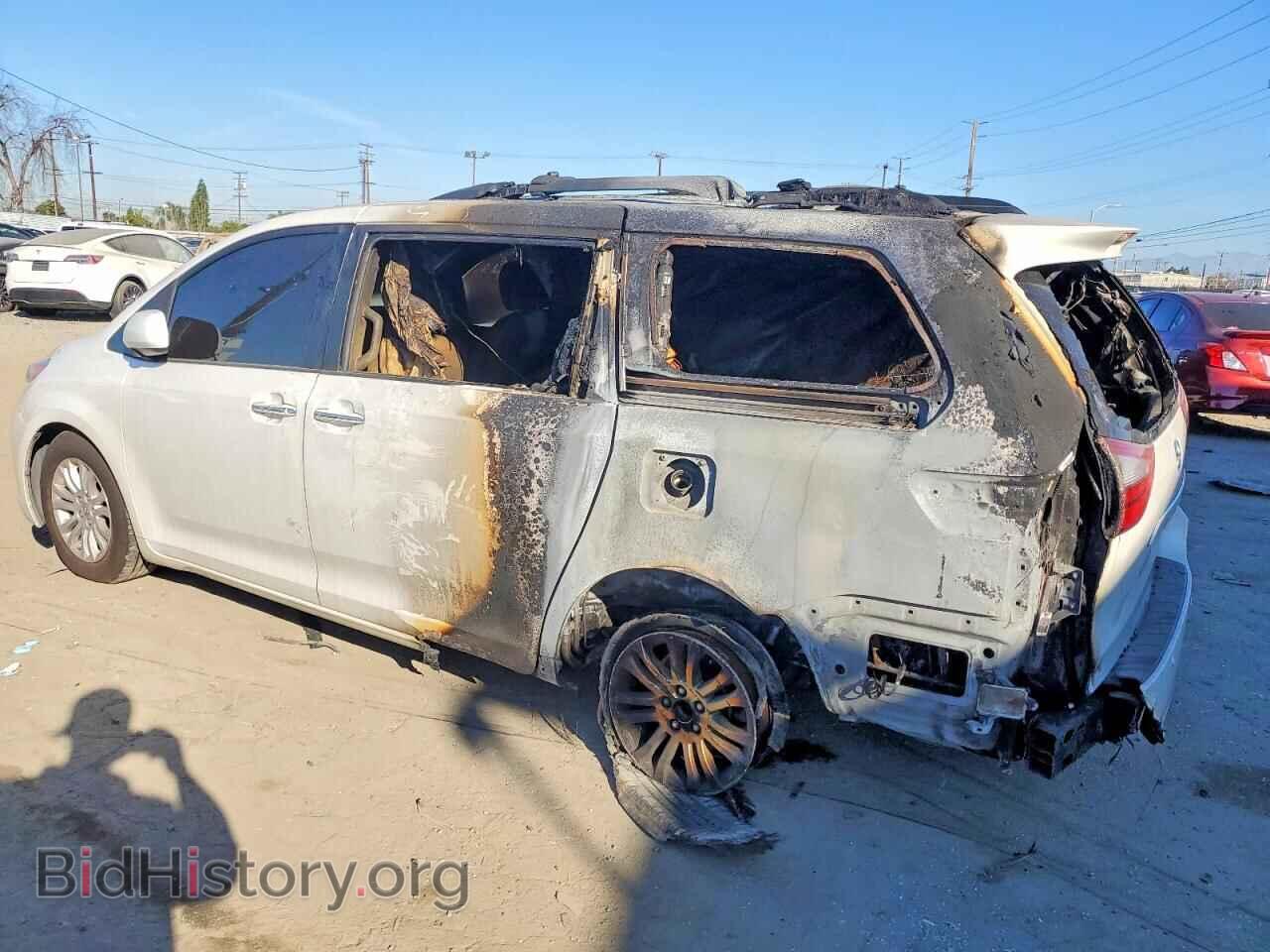 2015 TOYOTA All Models - VIN: 5TDYK3DC7FS552183 - Фото 2