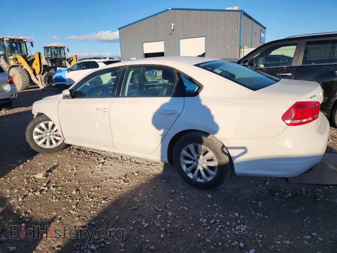 2015 VOLKSWAGEN PASSAT - VIN: 1VWAT7A34FC014842 - Фото 2