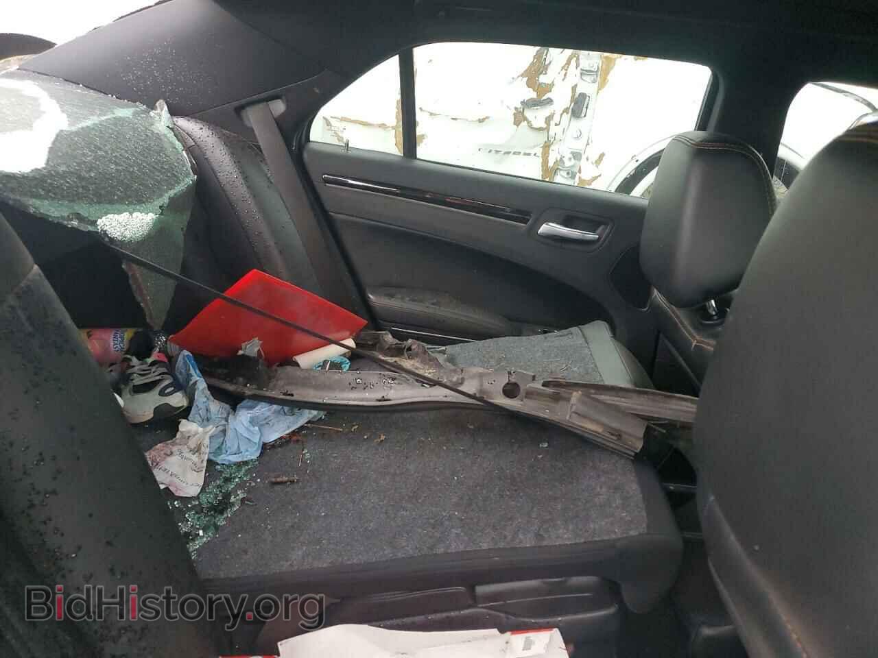 2016 CHRYSLER 300 - VIN: 2C3CCAGG2GH270631 - Фото 10