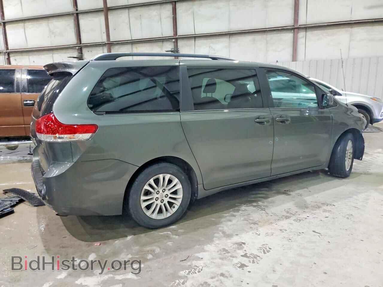 2014 TOYOTA All Models - VIN: 5TDYK3DCXES487067 - Фото 3