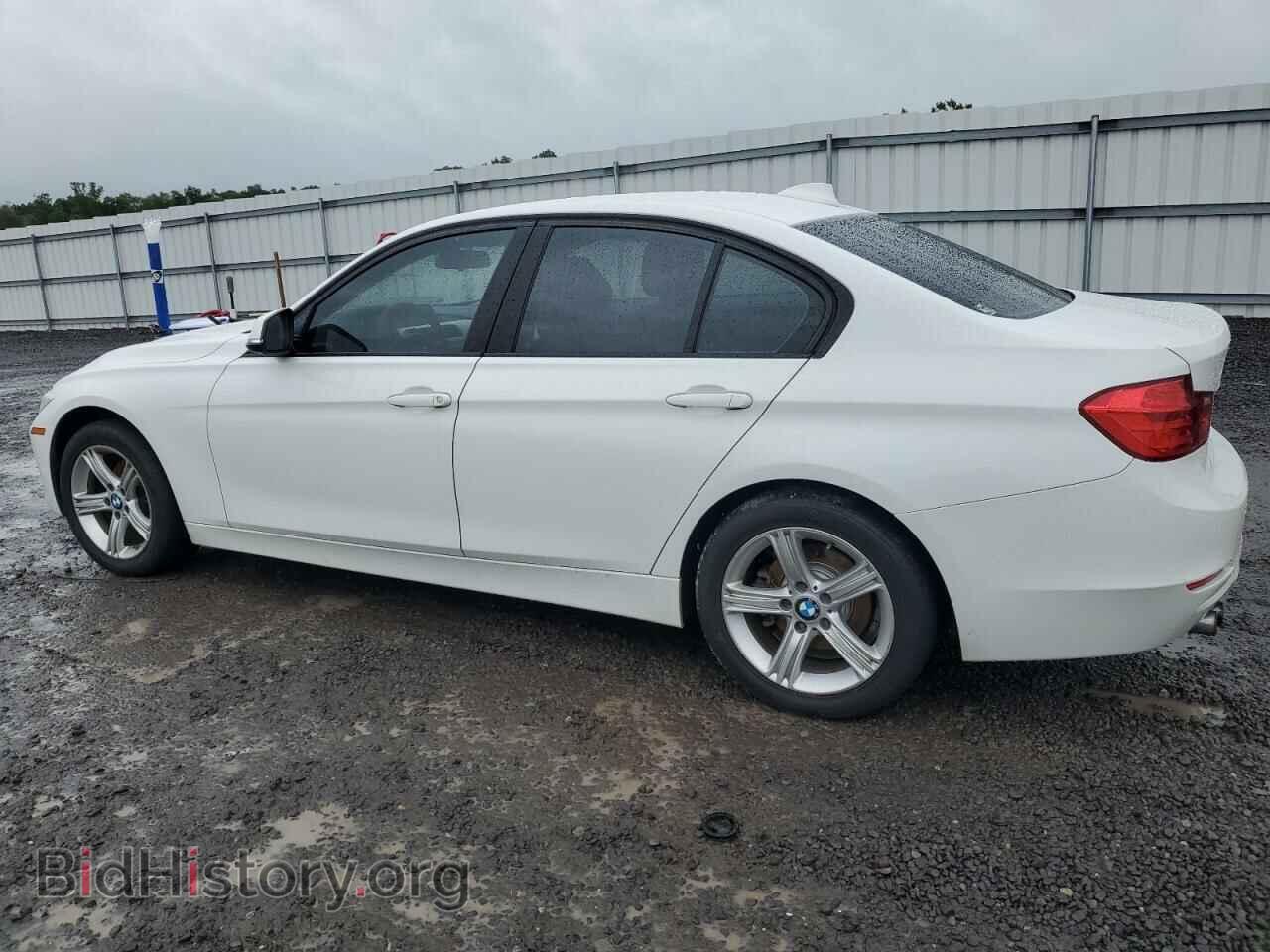 2013 BMW 3 SERIES - VIN: WBA3B5C57DF595635 - Фото 2