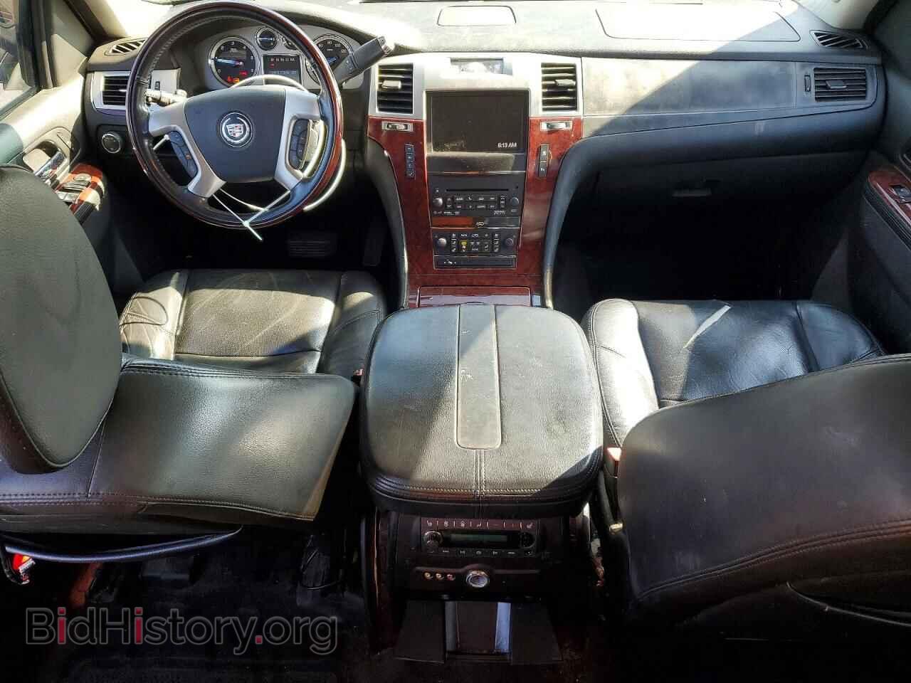 2011 CADILLAC ESCALADE - VIN: 1GYS3AEF1BR370398 - Фото 8