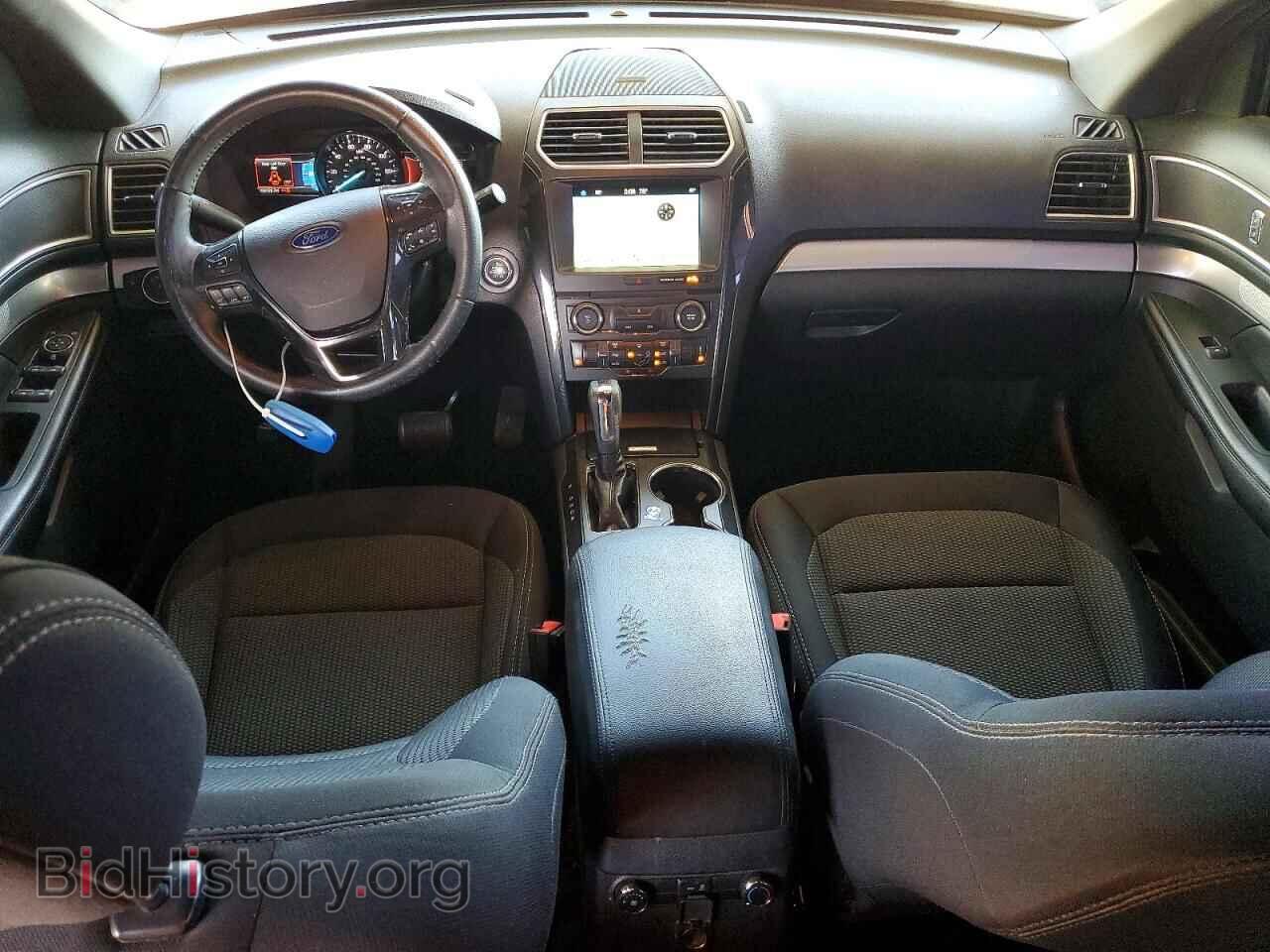 2017 Ford EXPLORER (VIN 1FM5K7D83HGD53629) — фото 8 из 13
