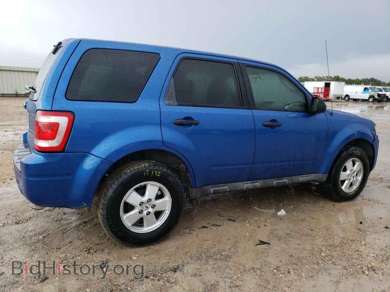2011 FORD ESCAPE - VIN: 1FMCU0C71BKC62686 - Фото 3