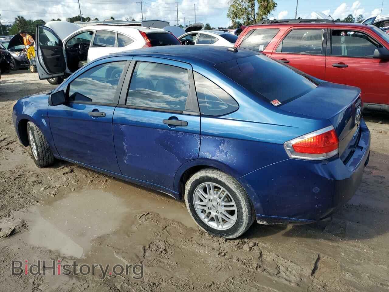 2009 FORD FOCUS - VIN: 1FAHP35N99W260451 - Фото 2