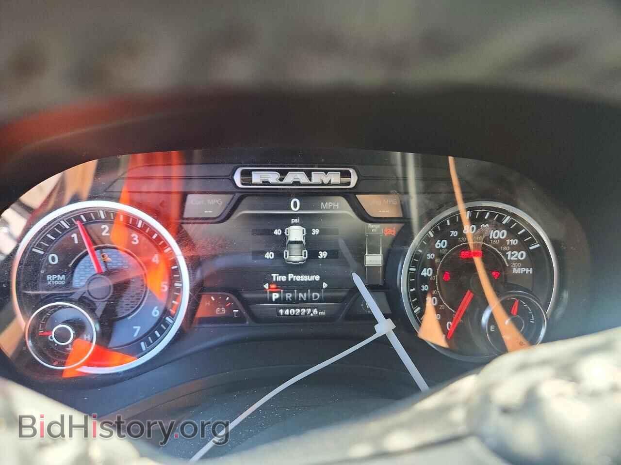 2019 RAM 1500 (VIN 1C6SRFFT0KN839808) — фото 9 из 14