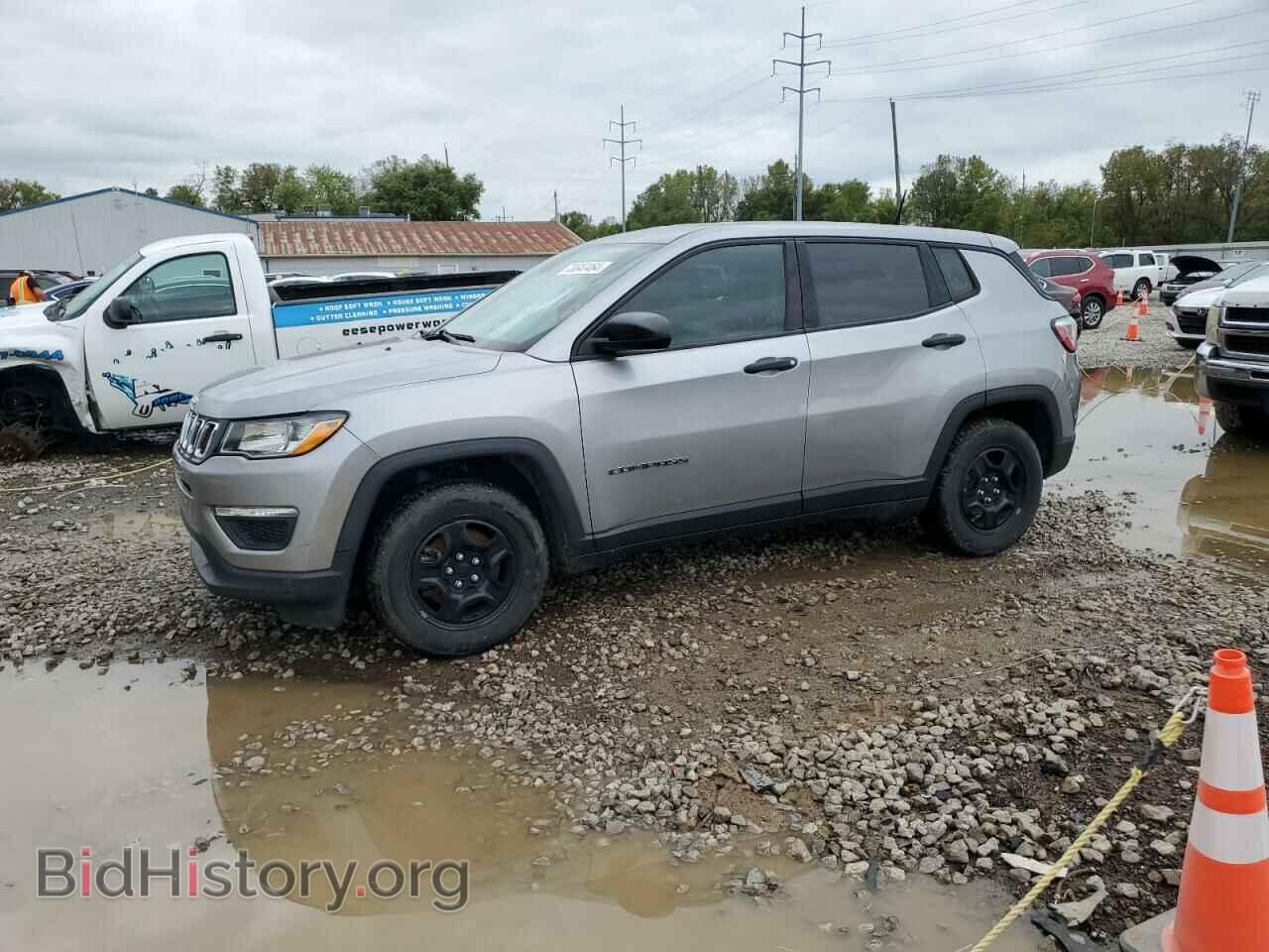 Photo 3C4NJCAB7JT335359 - JEEP COMPASS 2018