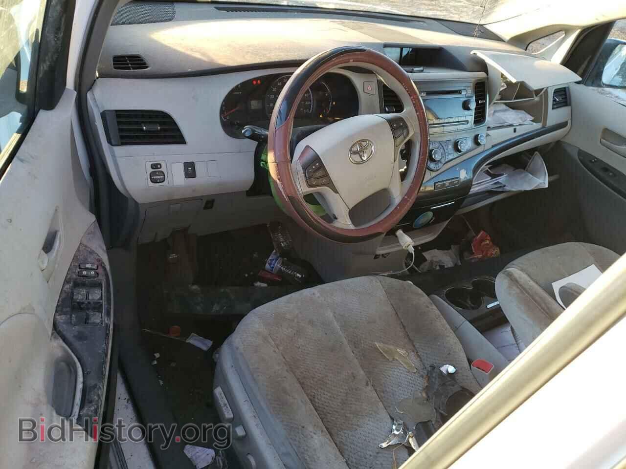 2011 TOYOTA All Models - VIN: 5TDKK3DC2BS060824 - Фото 8
