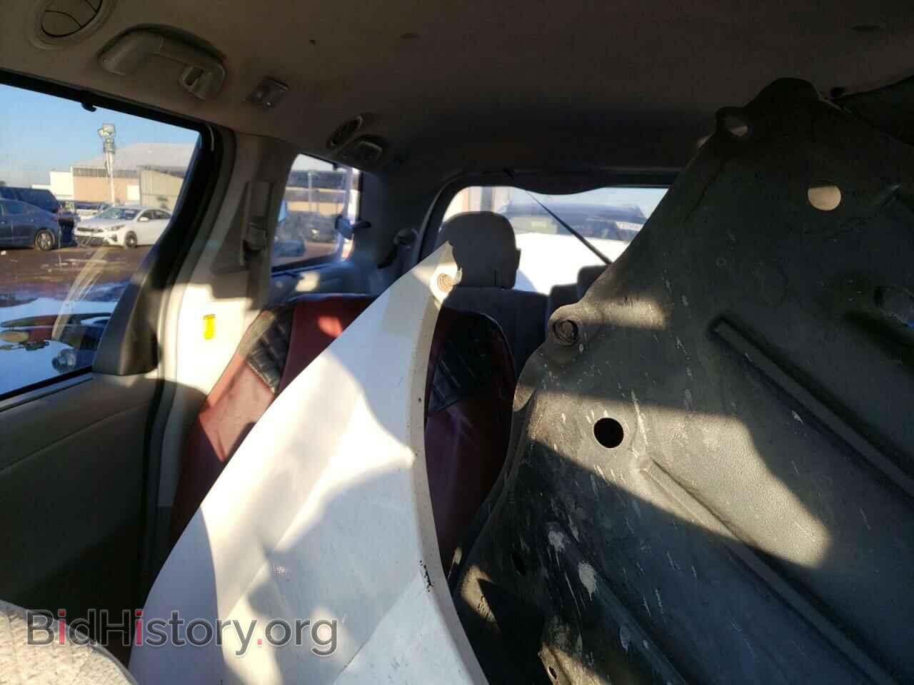 2011 TOYOTA All Models - VIN: 5TDKK3DC2BS060824 - Фото 10