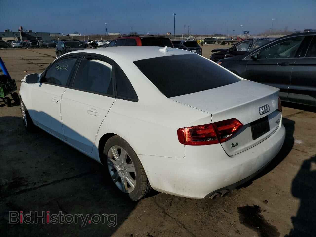 2011 AUDI A4 - VIN: WAUBFAFL2BA057230 - Фото 2