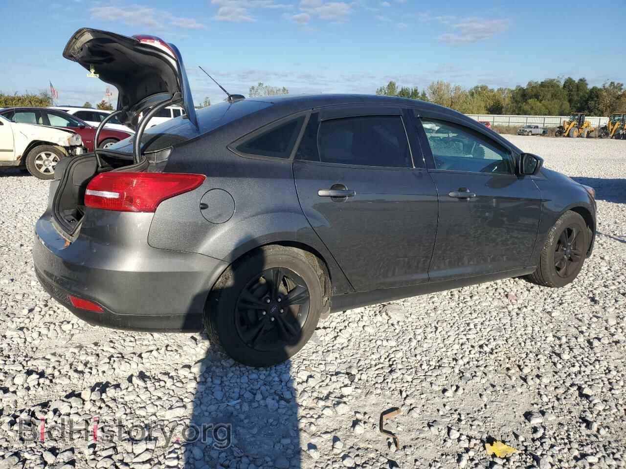 2018 FORD FOCUS - VIN: 1FADP3F21JL268049 - Фото 3