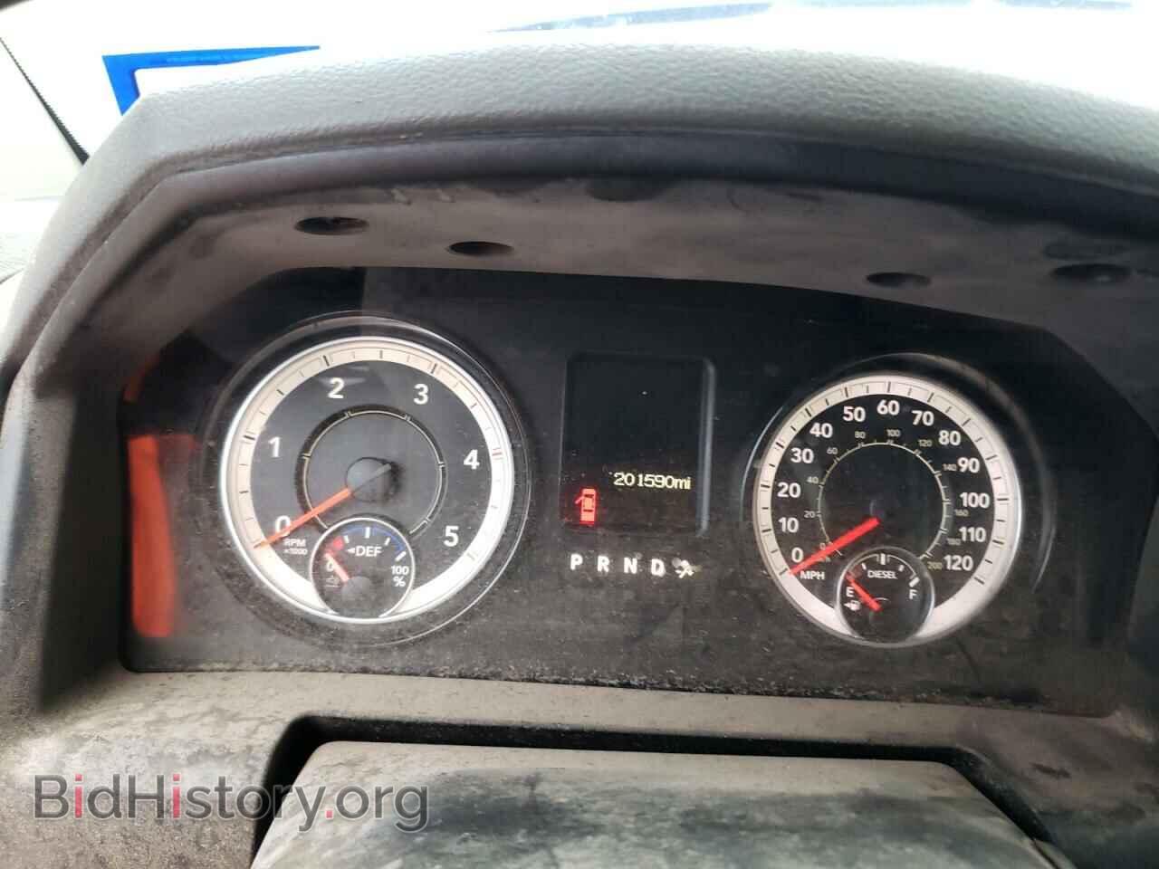 2018 RAM All Models - VIN: 3C6UR5CL9JG347941 - Photo 9