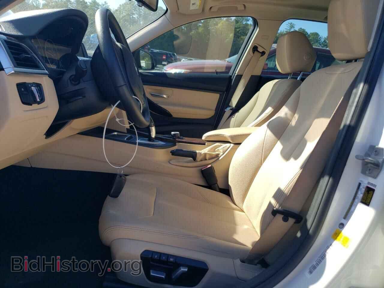 2017 BMW 3 SERIES - VIN: WBA8A9C38HK864592 - Фото 7