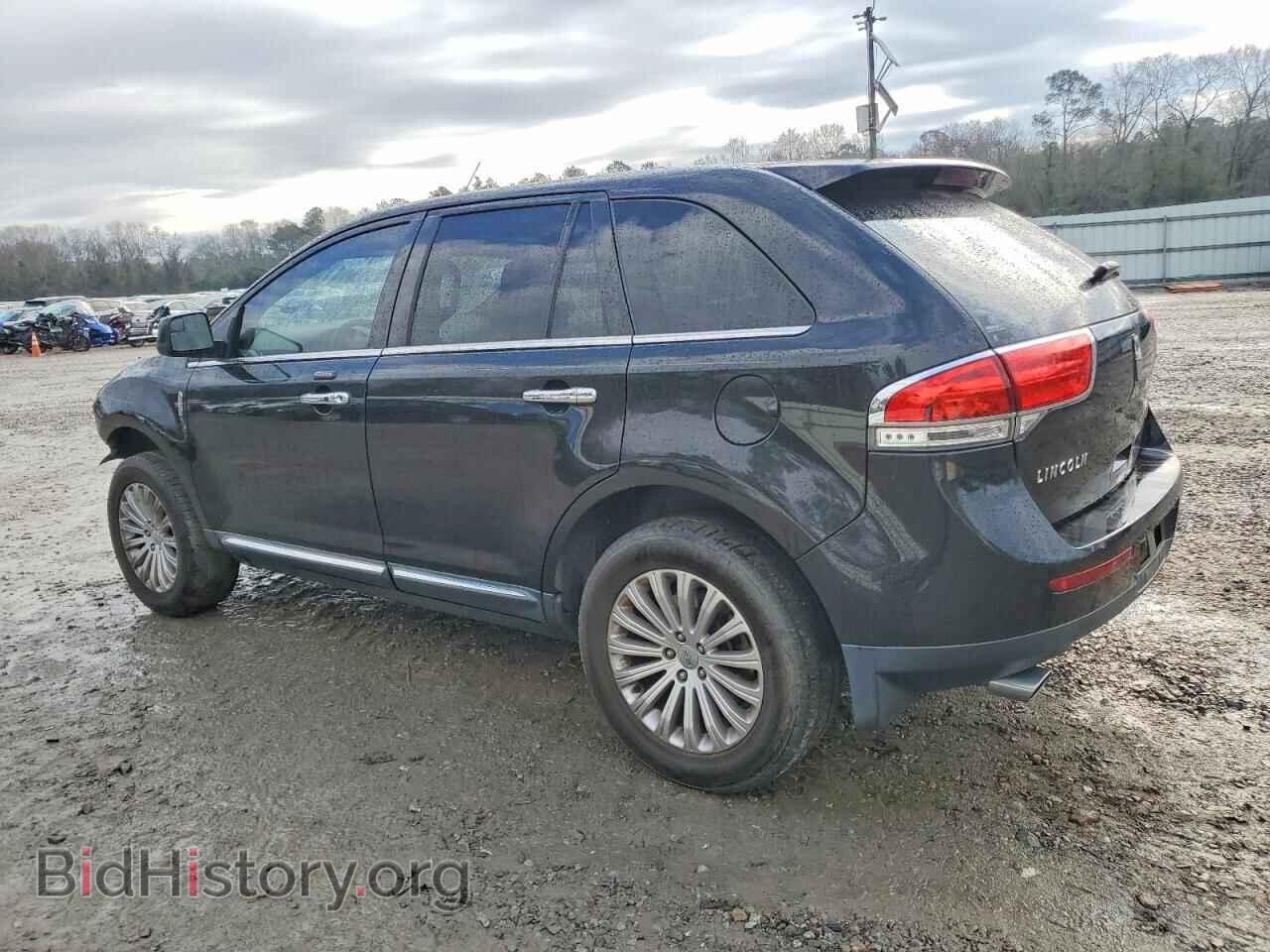 2011 LINCOLN MKX - VIN: 2LMDJ6JKXBBJ03297 - Photo 2