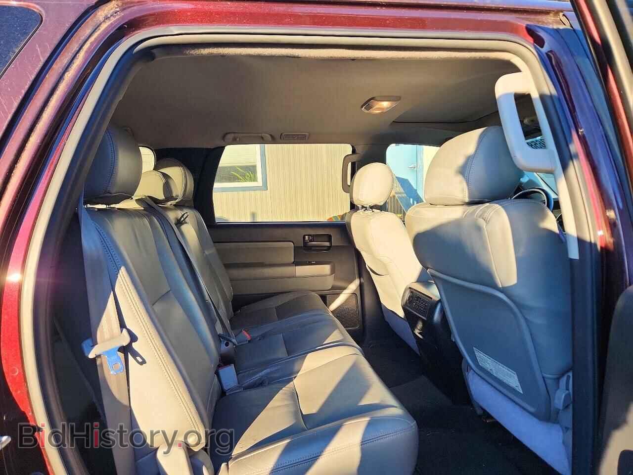 2012 Toyota SEQUOIA (VIN 5TDBM5G14CS002425) — photo 11 of 13