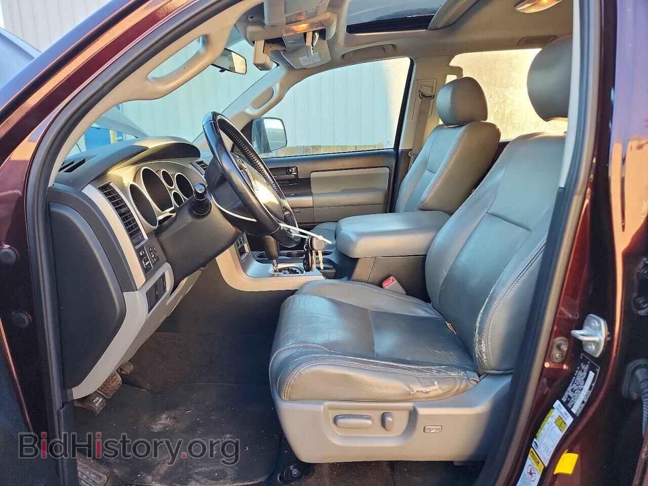 2012 Toyota SEQUOIA (VIN 5TDBM5G14CS002425) — photo 7 of 13