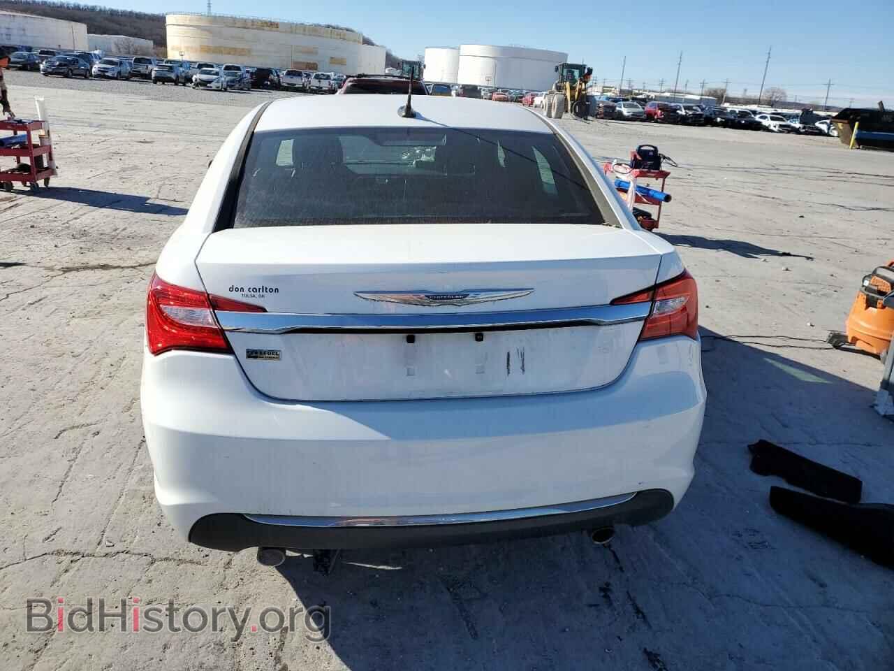 2012 CHRYSLER 200 - VIN: 1C3CCBAG5CN316758 - Фото 6