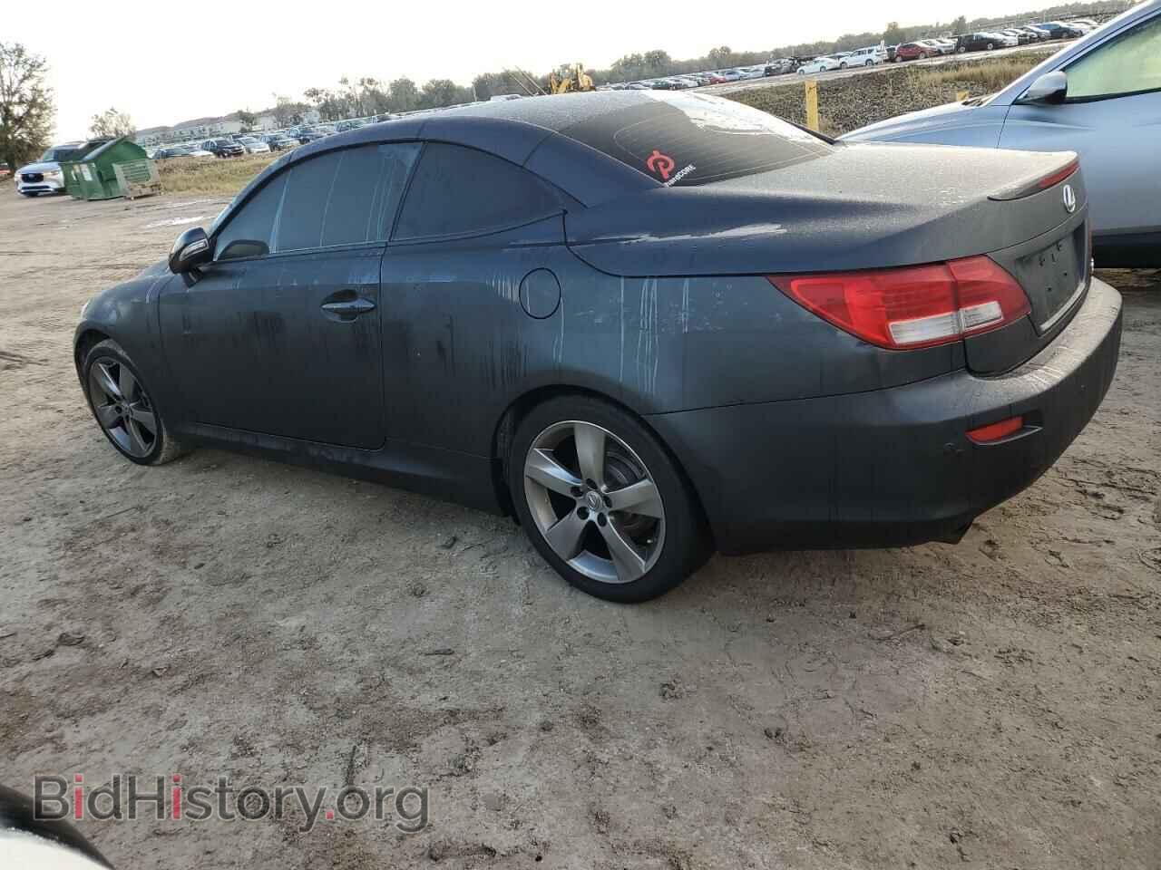 2011 LEXUS IS - VIN: JTHFF2C28B2517151 - Photo 2