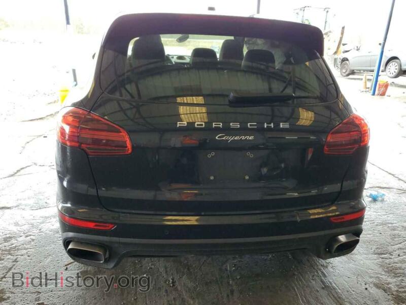 2016 Porsche CAYENNE (VIN WP1AA2A21GKA15438) — photo 6 of 13