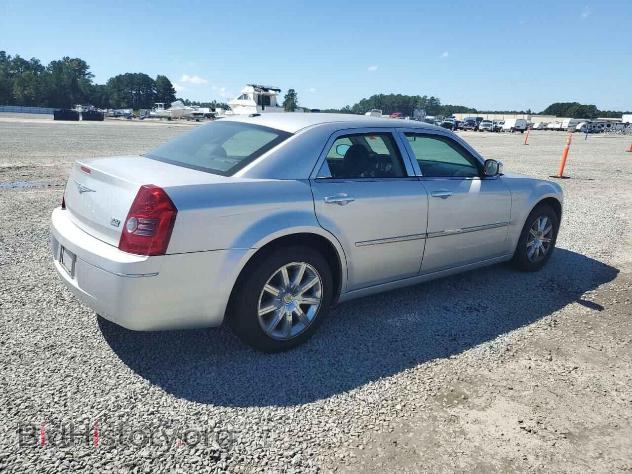 2010 CHRYSLER 300 - VIN: 2C3CA5CV7AH329018 - Фото 3