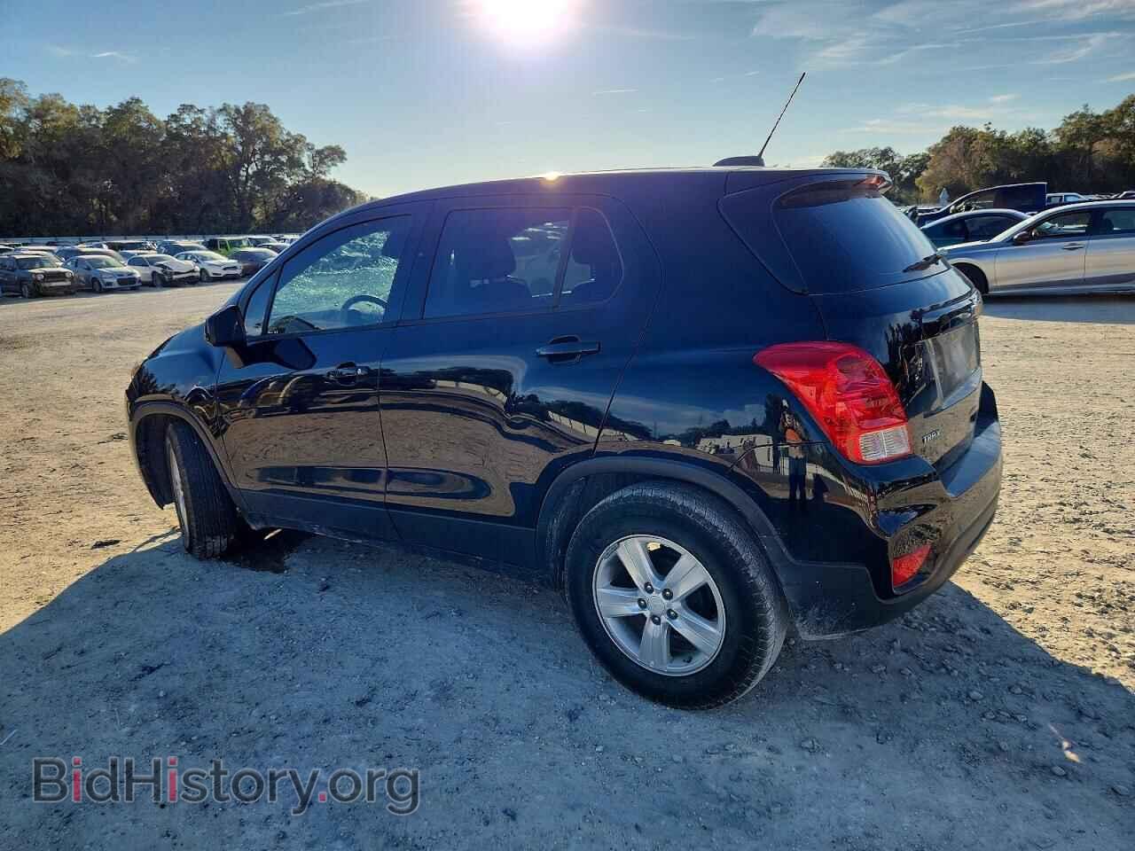 2019 CHEVROLET TRAX - VIN: 3GNCJKSB7KL255701 - Фото 2