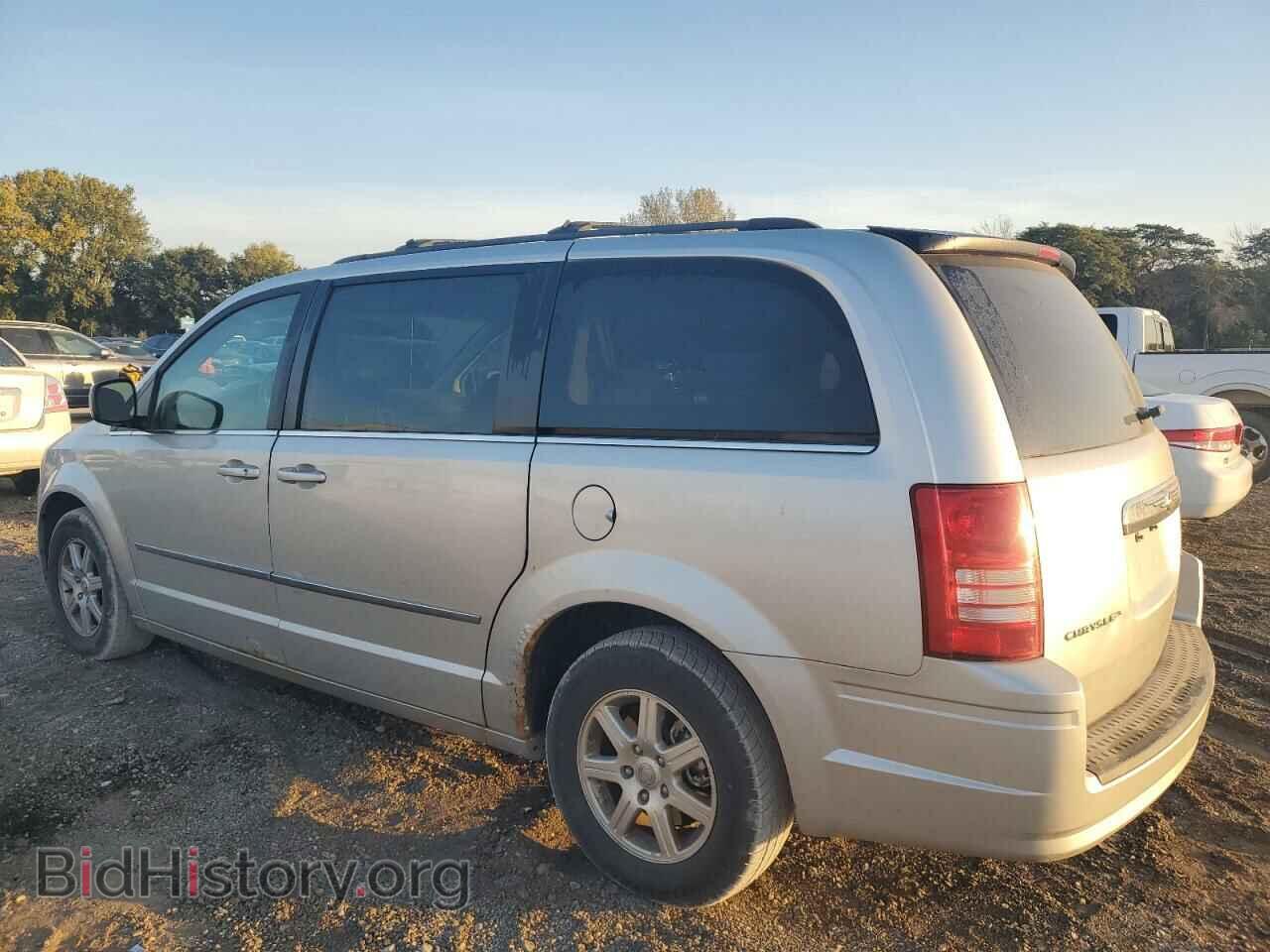 2010 CHRYSLER MINIVAN - VIN: 2A4RR5D18AR432155 - Фото 2